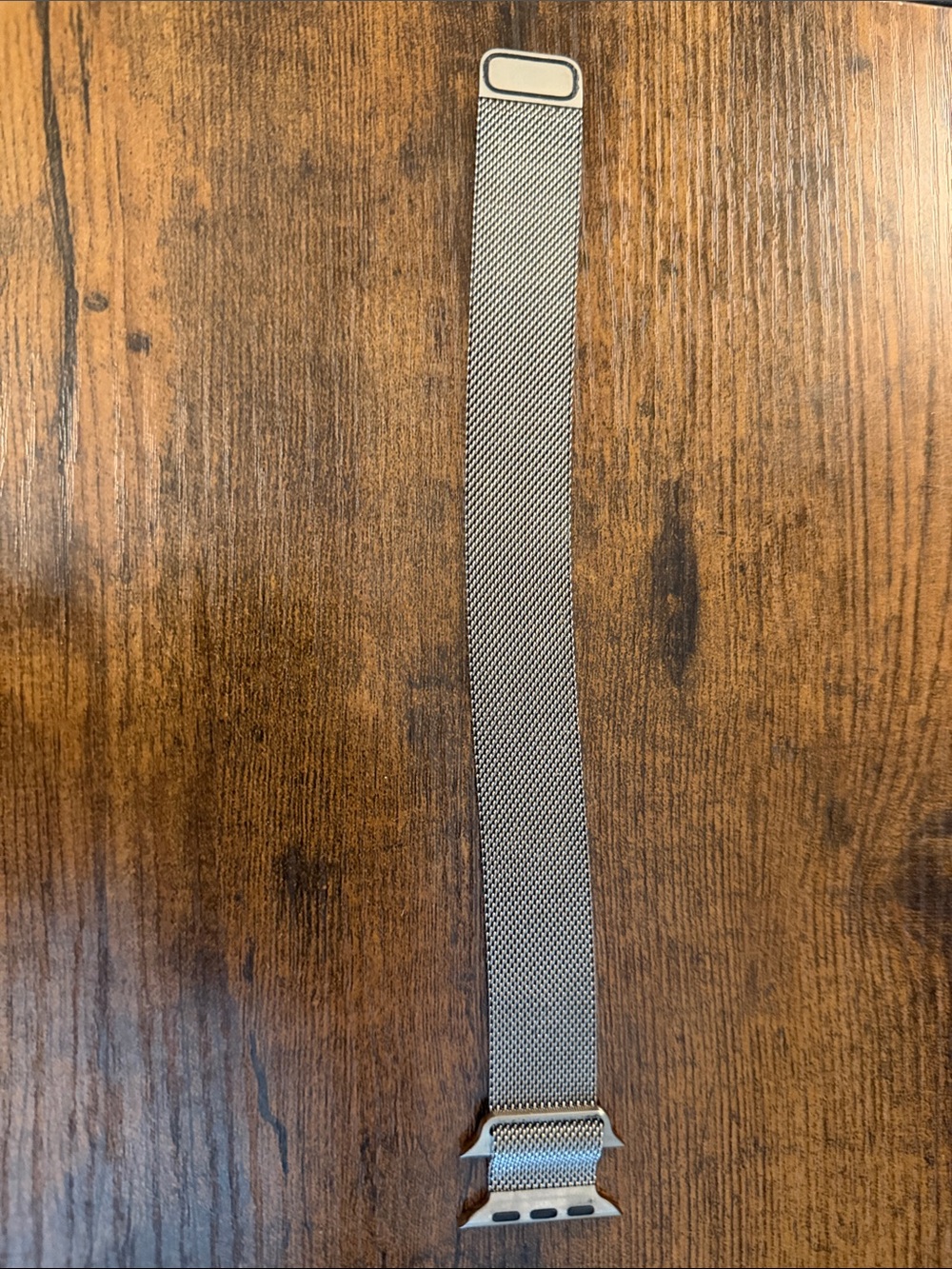 Apple Magnetic Metal Watch Band for Women's Apple Watch - Picture 2 of 3